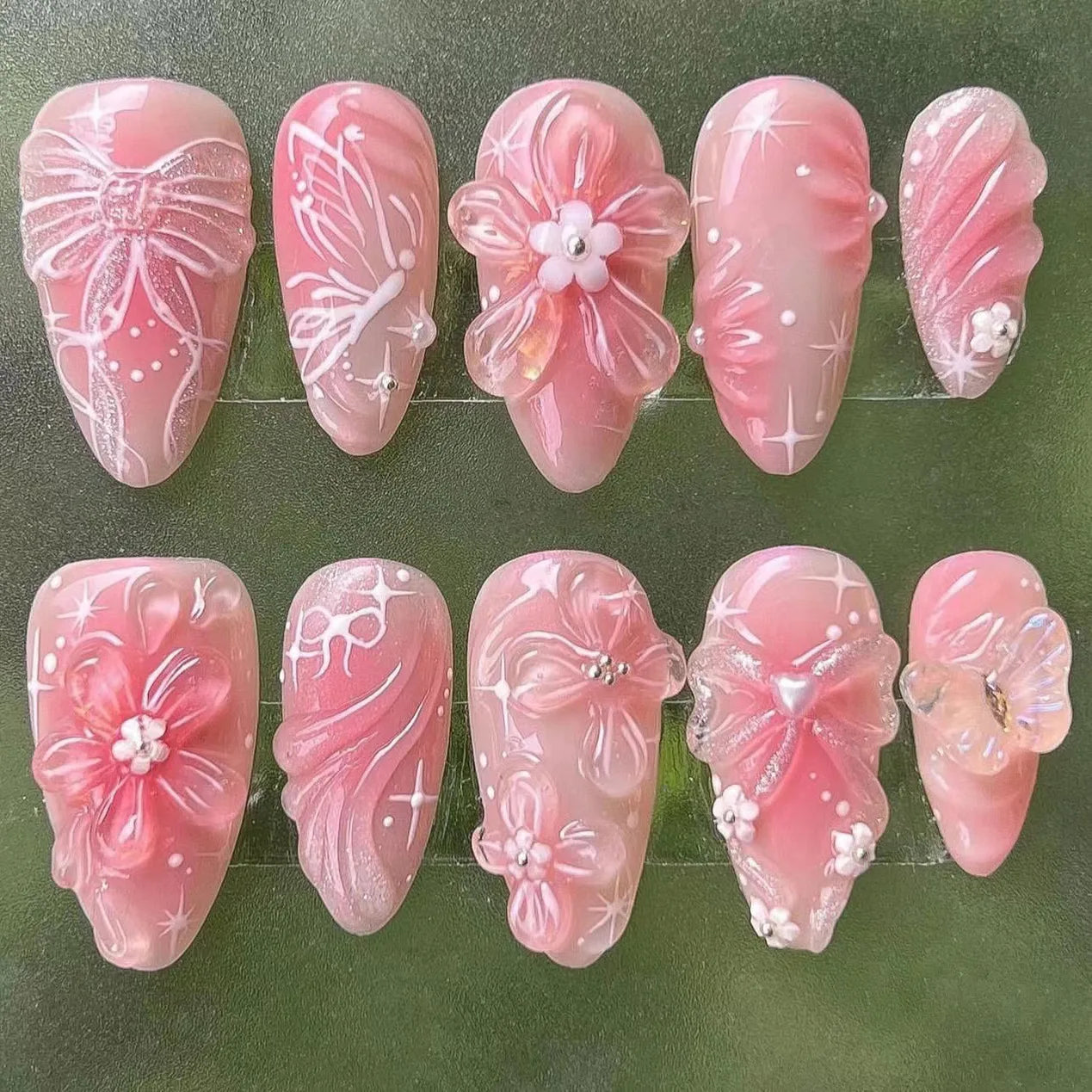 Mid-length Gilded 3D Flower Gradient Almond Reusable Press On Nails