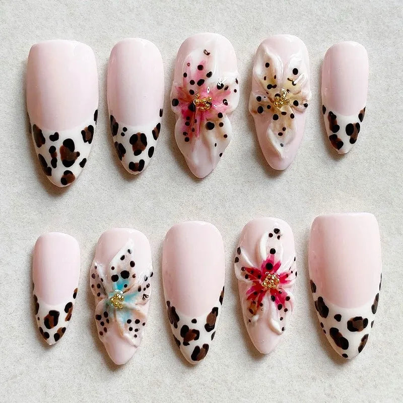 Mid-length Gilded 3D Flower Gradient Almond Reusable Press On Nails