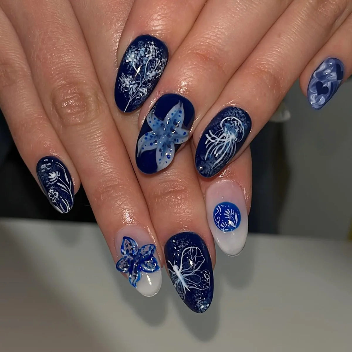 Y2k Press on Nails with Almond Head Design Cat's Eye Silver Stripe Pattern